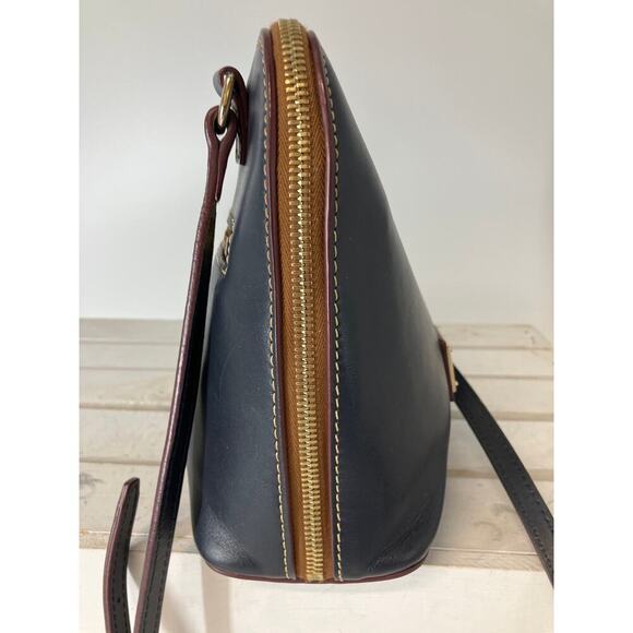 DOONEY & BOURKE, SMALL NAVY SMOOTH LEATHER CROSSBODY BAG - Picture 2 of 16